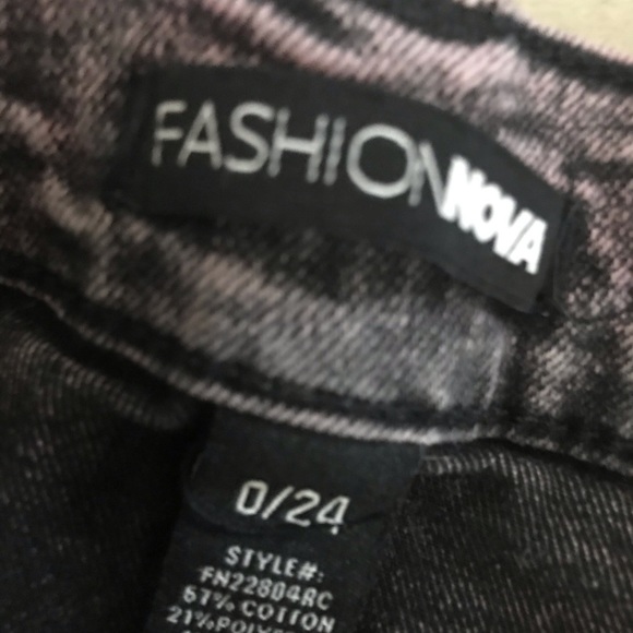 Jeans - Picture 2 of 4